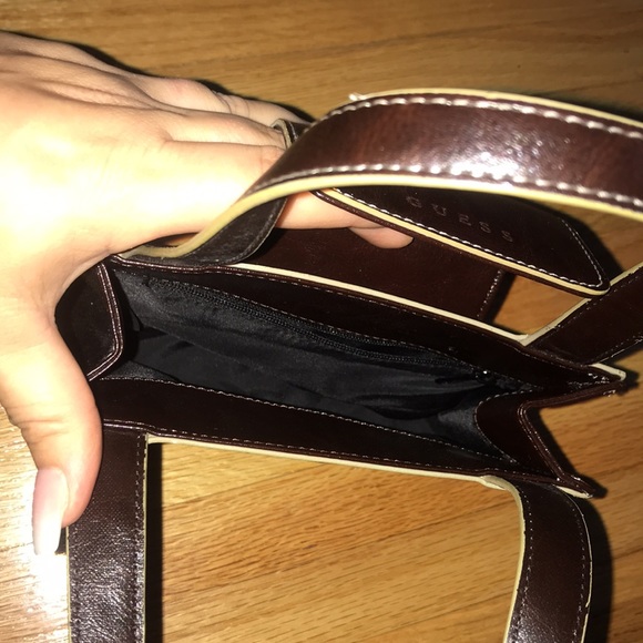 GUESS mini purse - Picture 2 of 3